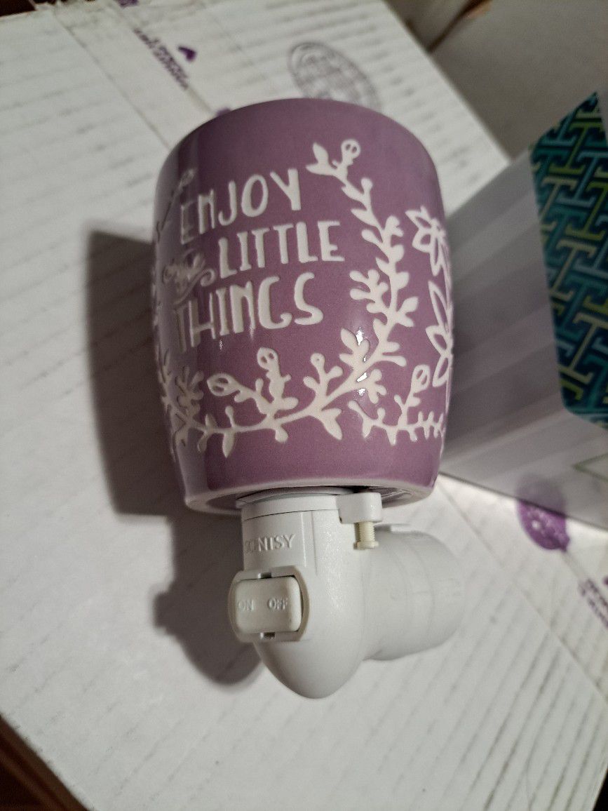 Enjoy The Little Things Scentsy Warmer