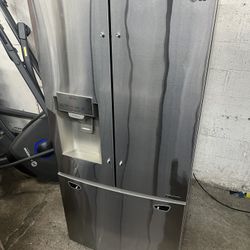 LG REFRIGERATOR 
