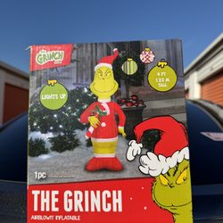 Grinch Light Up Christmas Inflatable 🎄