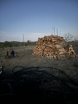 Seasoned Firewood! GREAT PRICE (Bundles-Full CORD)