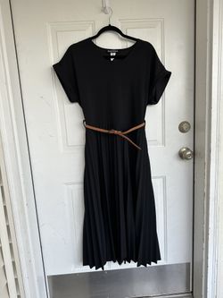 Elizabeth And Nicole Black Pleated Dress size XL