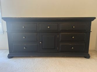 Broyhill Dresser