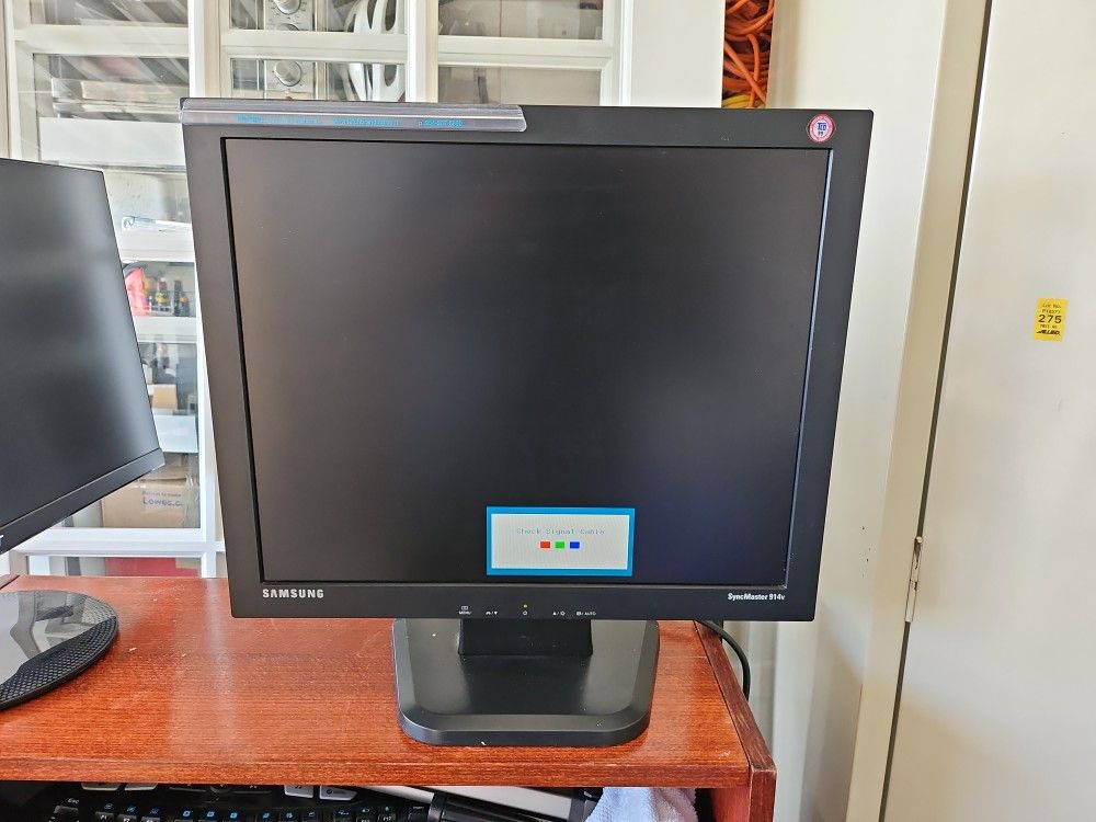 19 Inch SAMSUNG MONITOR