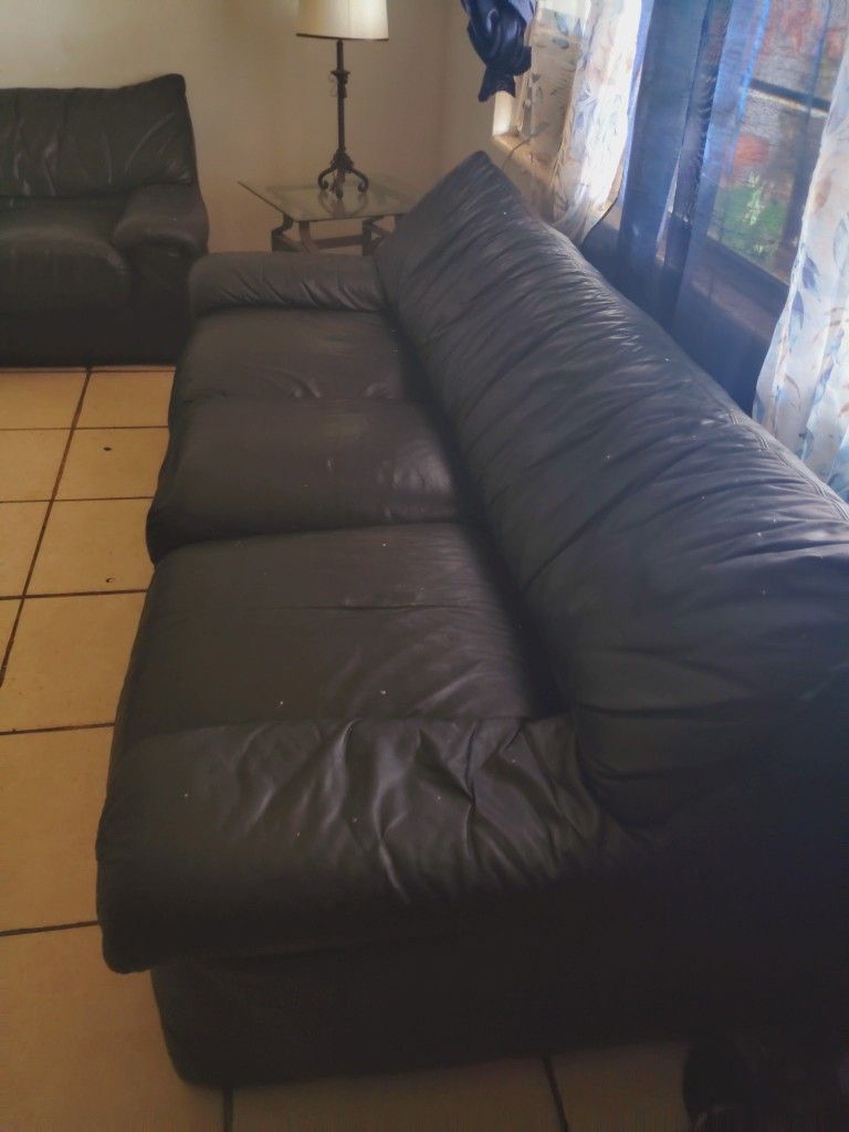 Black Sofa Set