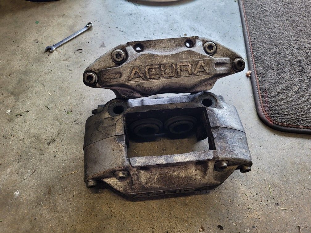 Acura RL Brembo Calipers