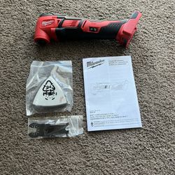 Milwaukee Multi Tool 2626-20 M18 18V Lithium Ion Cordless, (Tool Only, Brand New)