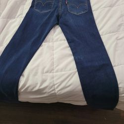 Women's Levi's Jeans