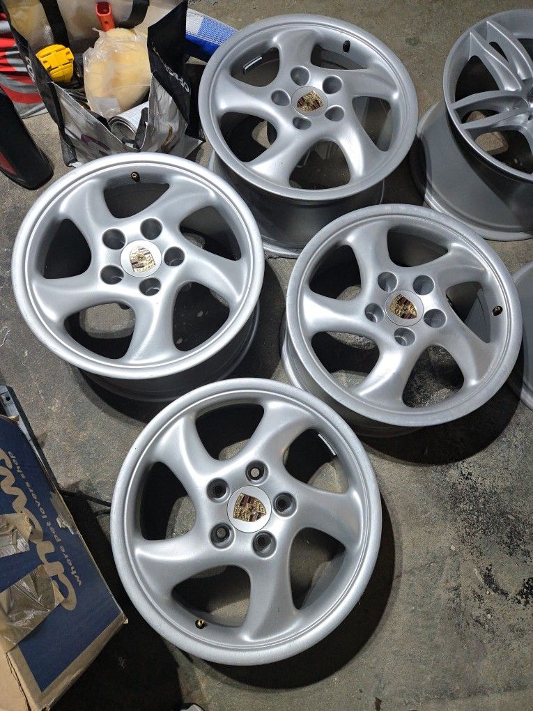 17" Porsche Wheels. Staggered