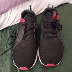 Men's Puma Shoes Size 10 25 Dollars 