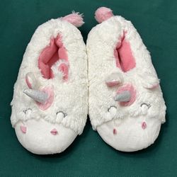 Little girls sparkly fuzzy sllippers