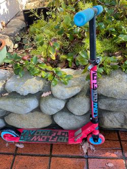 Madd Gear Flow 100 Kids Stunt Scooter