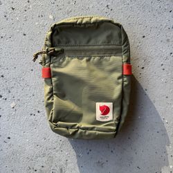 Fjallraven High Coast Pocket Crossbody Bag Olive Green Travel Sling Pouch