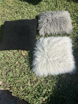 3 Throw Pillows For $8