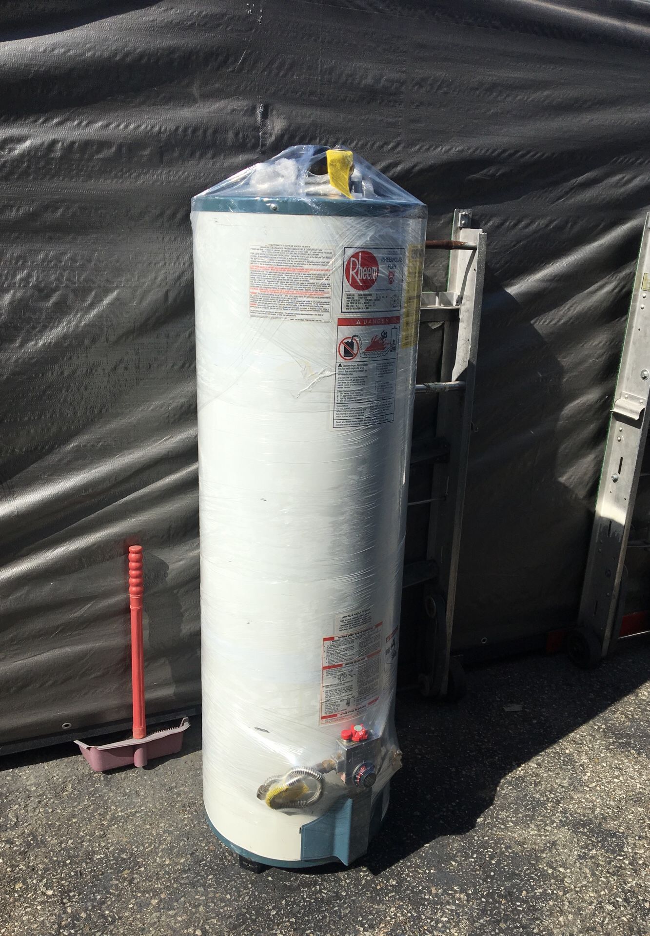 Water / Gas Heater