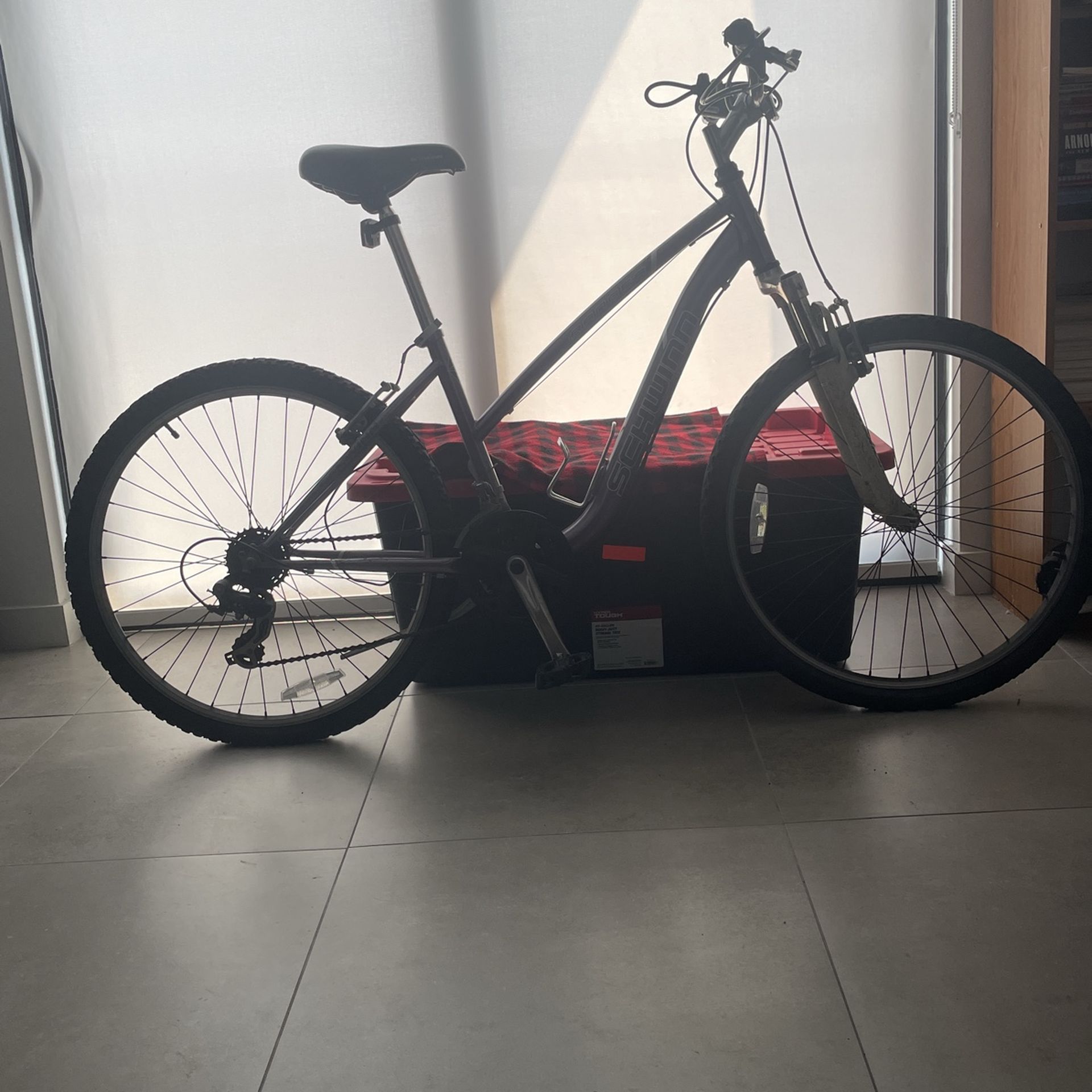 SCHWINN BIKE