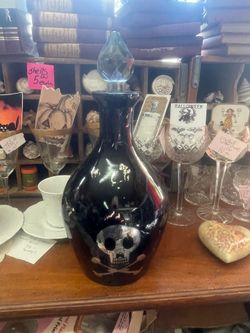 Halloween skull skeleton decanter bottle
