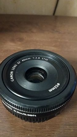 Canon 40mm lens