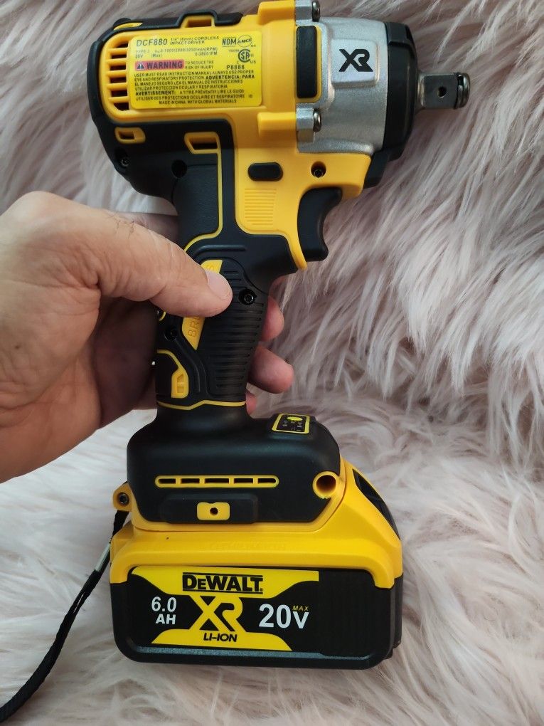 20v DeWalt Impact Wrench 1/2in And Bethany 6ah No Charger
