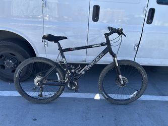 26” Trek Fuel 70 Full Suspension Mountain Bike 19.5” Frame