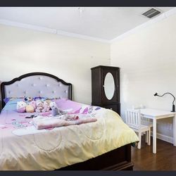 Bedroom Set - Full Size 