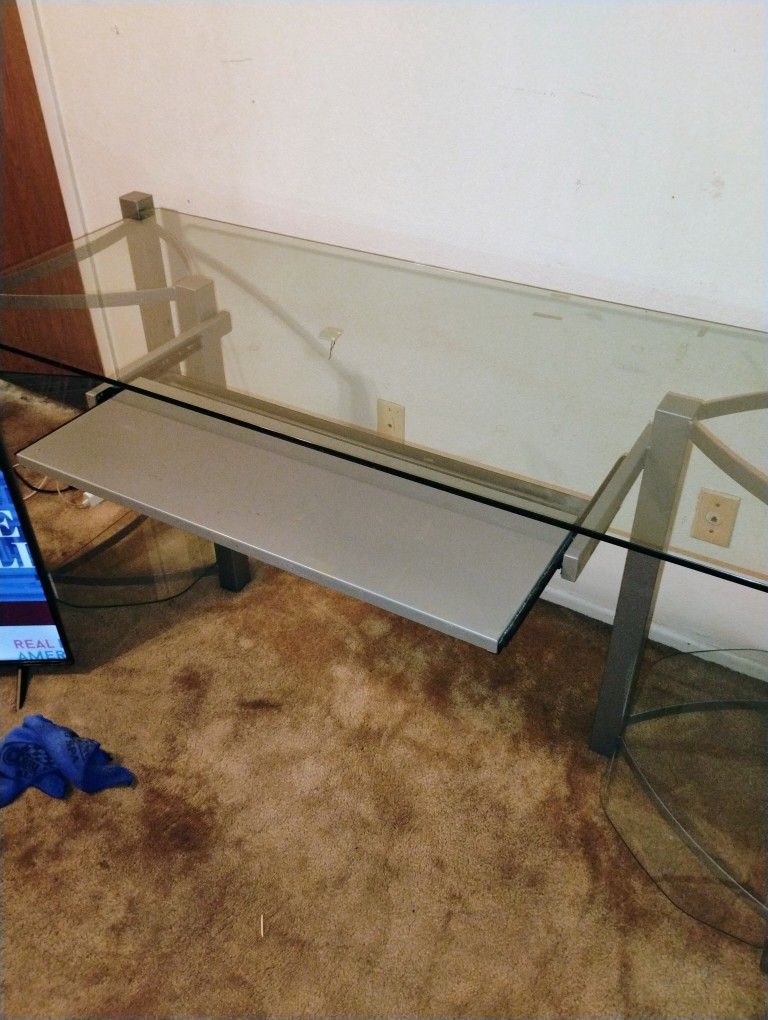 Free Computer Desk