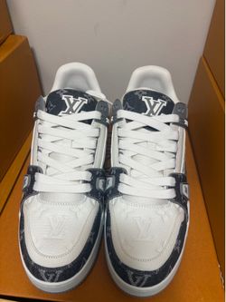 LV trainers gray