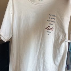 vintage levi’s tee