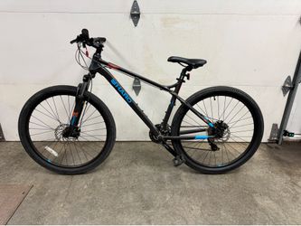 Haro Flightline Two 27.5 Mountain Bike