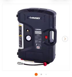 NEW IN BOX Shop Husky . 5 Gal. 125 PSI Portable Electric Oil-Free Light Duty Wall-Mountable Air Compressor with 30 ft. Retractable Air Hose
