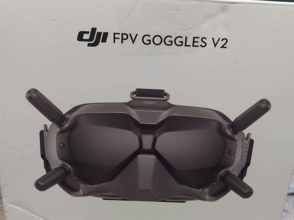 DJI FPV Goggles V2 for Drone Racing Immersive Experience