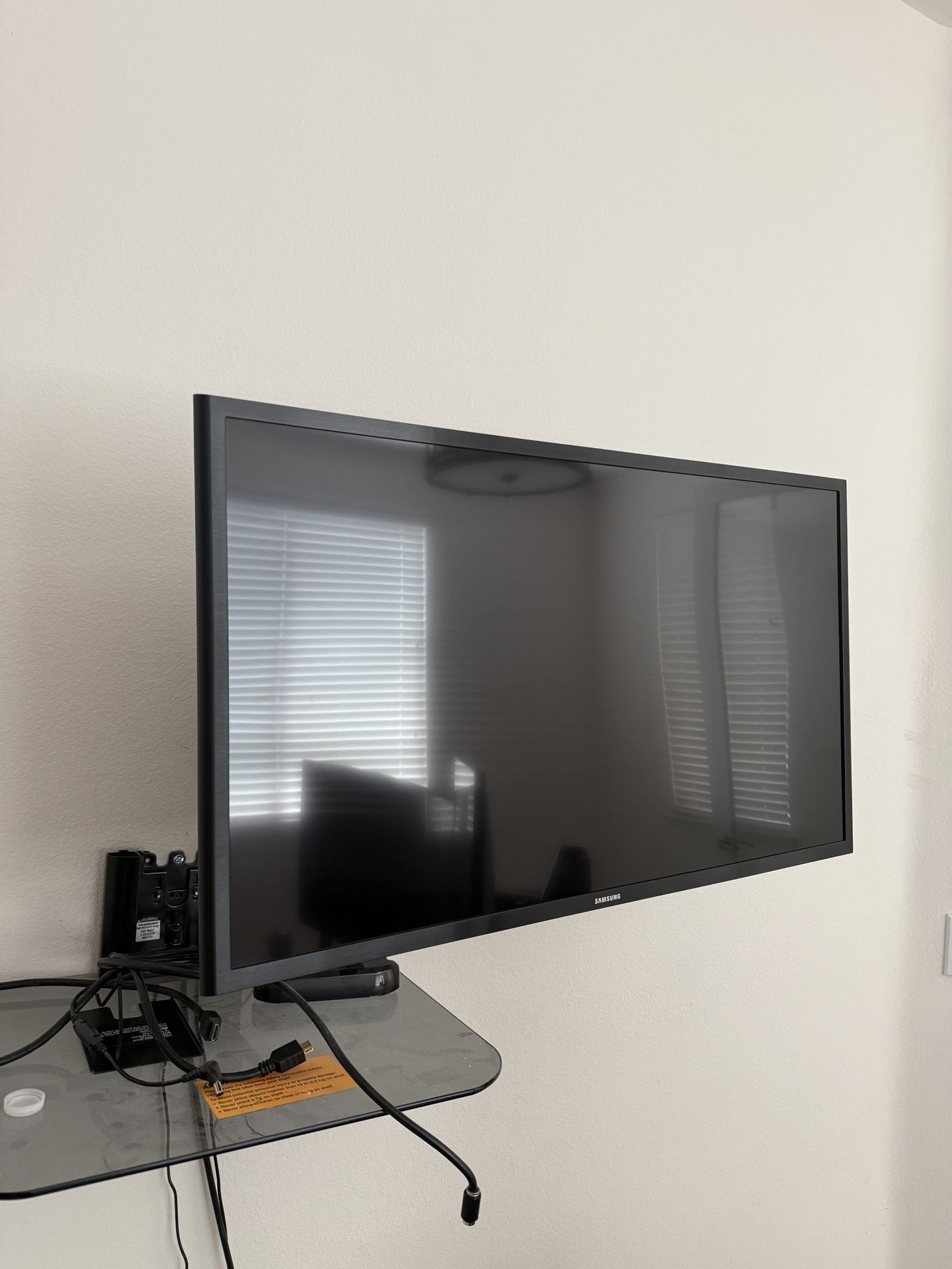 Samsung Tv And Mount