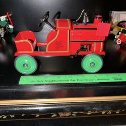 Beautiful Diecast Metal Model of a Train Engine … Part Of The Kiddy Car Classic Collection
