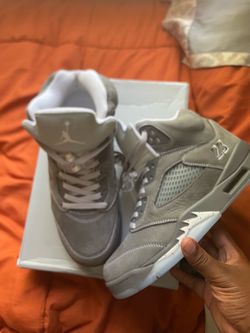 Wolf Gray Jordan 5’s size 8