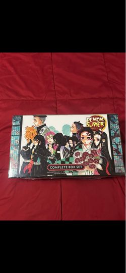 Demon Slayer: Kimetsu no Yaiba Complete Set