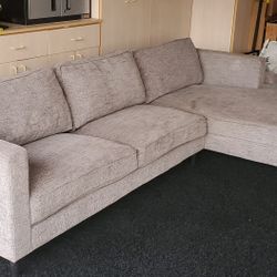 Modern Grey Couch w/ Chaise 