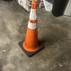 Tall Reflective Traffic Conw