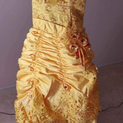 Wedding dresses ,Wore 1 time only, some dresses new never worn, $150 $250 $350