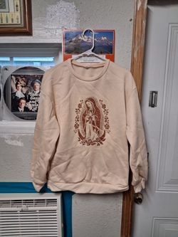 Virgen  de  Guadalupe                                                      Cream  Color  Crewneck  Sweatshirt