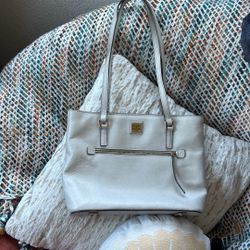 Dooney & Bourke Saffiano Leather Tote – Light Beige