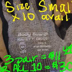 A4 Cut-Resistant Safety Work Gloves: Size SMALL
