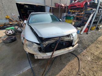 Parting out this 2005 acura rl awd