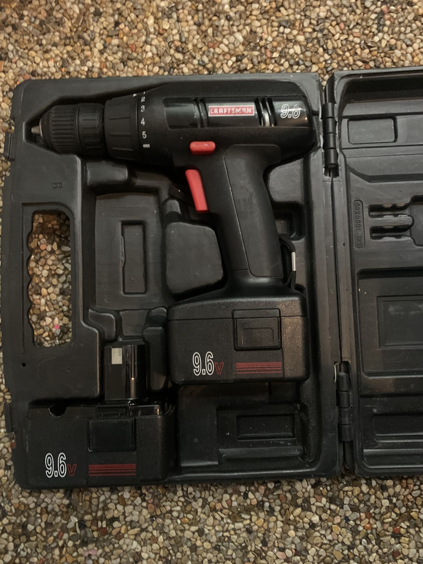 Craftsmen Electric Drill W/2 Batteries 