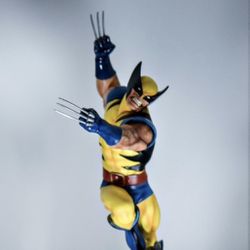 Bowen Wolverine 1/6th statue. Local pick up only. OBO