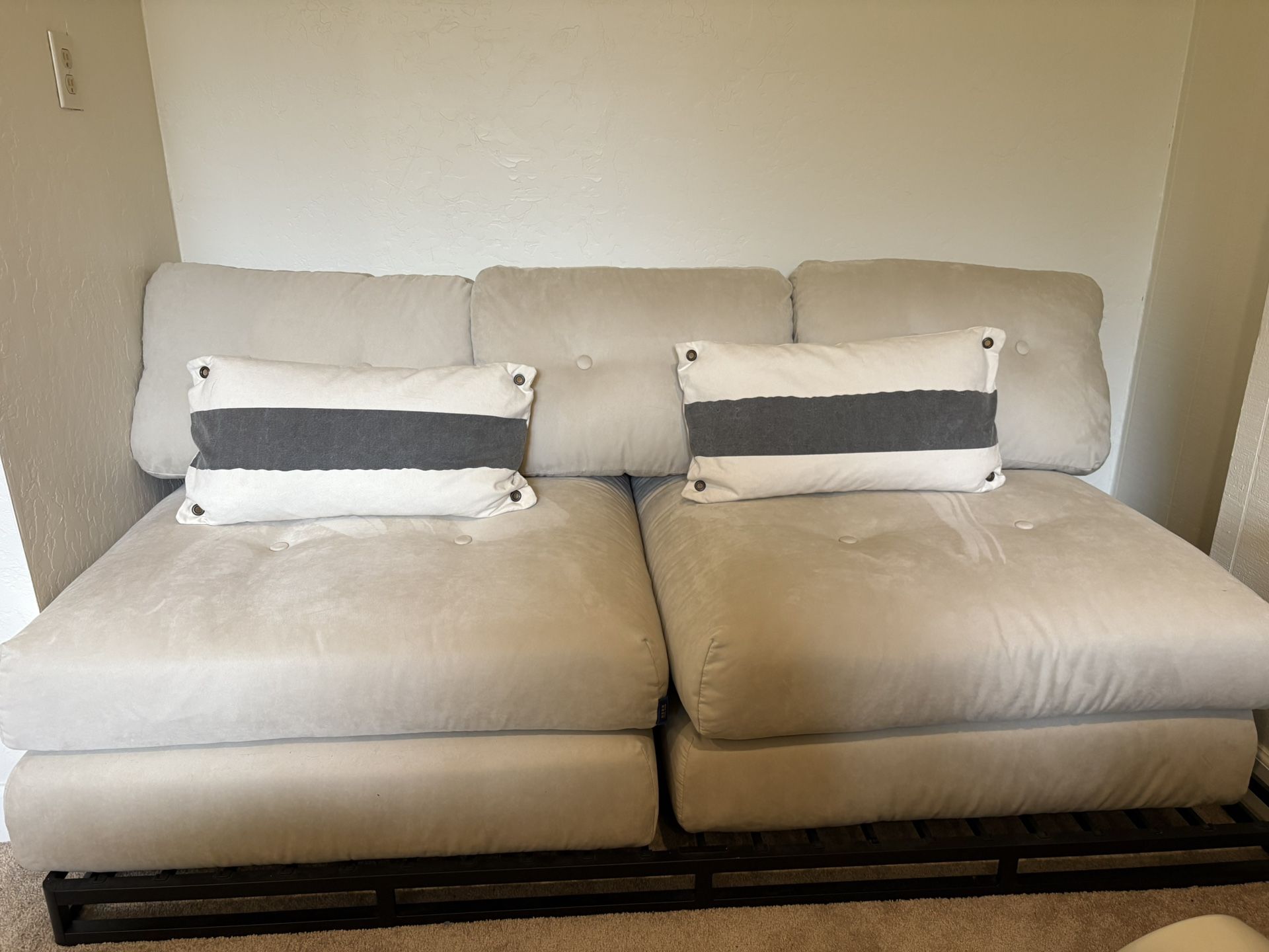 Versatile Sectional/ Bed