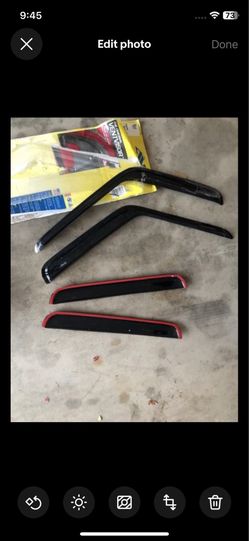 One Cracked- AVS 80-98 Ford F-250 Super Duty Supercrew Outside Mount 4pc
