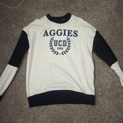 UC Davis AGGIES Sweatshirt. Large Size