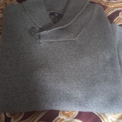 MEN'S SIZE: (XXL)       **GAP: SHAW SWEATER**  (•SUPER CLEAN •ODOR FREE •9/10 CONDITION)    $$60 O.B.O
