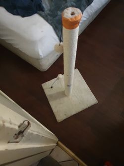 Cat Craft 30 inch Sisal Scratching Post (Beige Fleece 16x16 Base)