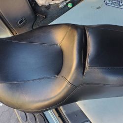 Harley Davidson Touring Seat 52320-11