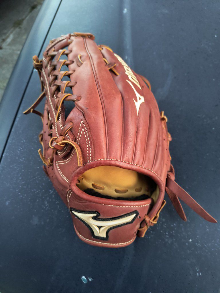 Mizuno 12.75" Prime Elite Baseball Glove